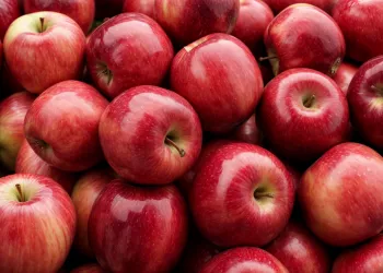 red apples